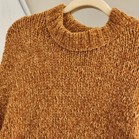 Urban Outfitters Orange Knit Sweater - Picture 3 of 3